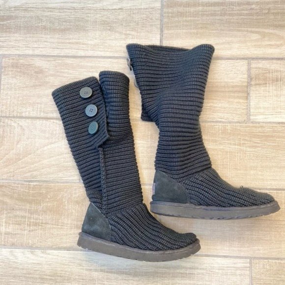 UGG Classic Cardy Black Knit Boots - Picture 6 of 15